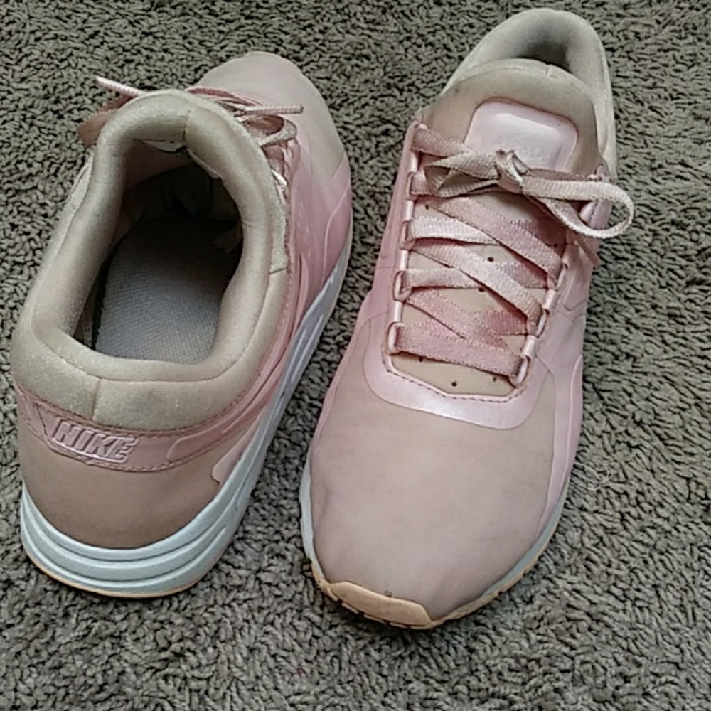 Nikes - Picture 3 of 3
